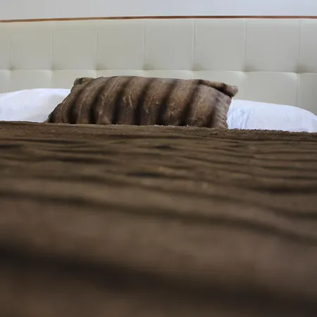 Golf.intersaxonia דירה *